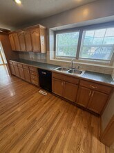 822 SW Montana Ridge Dr in Grain Valley, MO - Building Photo - Building Photo