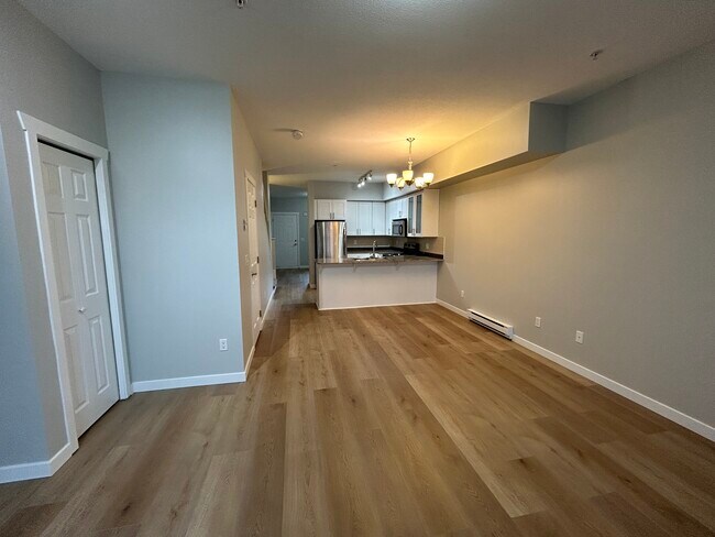 13958-13108 108 Ave in Surrey, BC - Building Photo - Building Photo