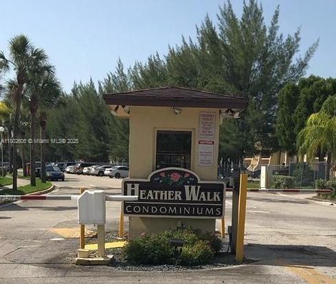 13726 SW 90th Ave in Miami, FL - Building Photo