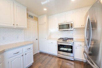 1019 Lakeview Terrace in Azusa, CA - Building Photo - Building Photo