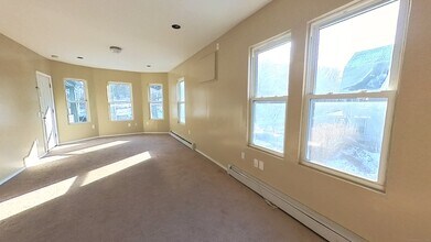 211 Lincoln St in Waterbury, CT - Building Photo - Building Photo