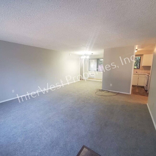 9685 SW Whitford Ln in Beaverton, OR - Building Photo - Building Photo