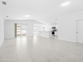 518 Gantry St SW in Palm Bay, FL - Building Photo - Building Photo