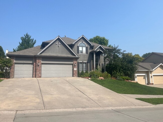 property at 6161 S 177th St