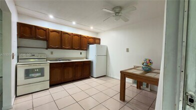 274 SW 9th St in Dania Beach, FL - Building Photo - Building Photo