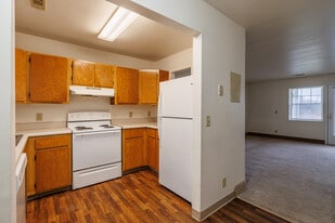 The Ledges in Evans Mills, NY - Building Photo
