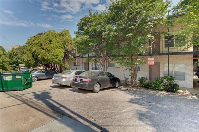 710 E Dean Keeton in Austin, TX - Building Photo - Building Photo