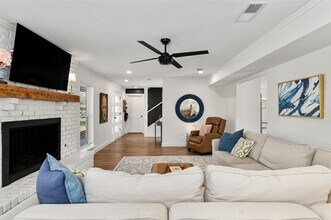 329 Woodcrest Dr in Richardson, TX - Building Photo - Building Photo