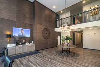 Mill on Main in Austin, MN - Foto de edificio - Lobby