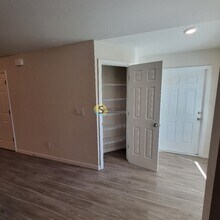 606 Skyline Blvd in Cape Coral, FL - Building Photo - Building Photo