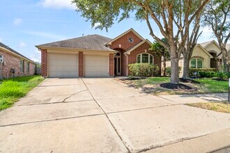 7242 Rambling Tree Ln in Richmond, TX - Building Photo - Building Photo