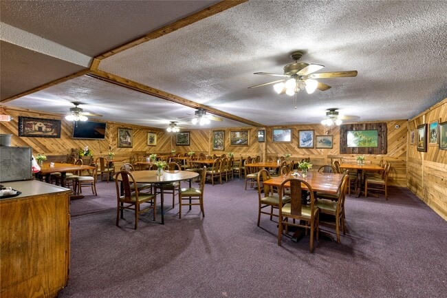 2414 S Gordon St in Alvin, TX - Building Photo - Building Photo