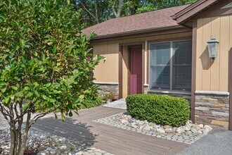 7 James Ct in Gansevoort, NY - Building Photo - Building Photo
