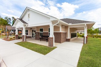 Palatine Meadows in New Bern, NC - Building Photo - Building Photo