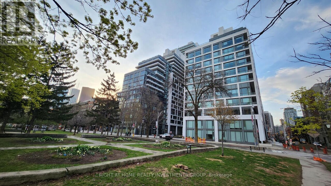 60-460 Princess St in Toronto, ON - Building Photo