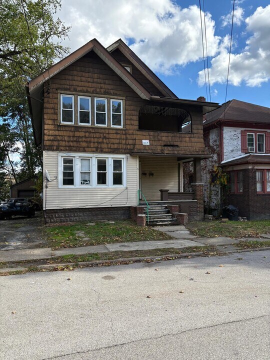 3426 Orchard St in Weirton, WV - Building Photo