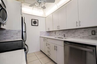 3035 Exeter, Unit 3035B in Boca Raton, FL - Building Photo - Building Photo