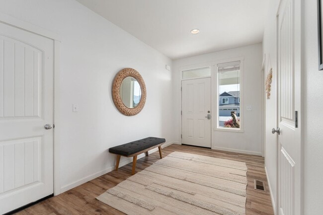 125 Summer Breeze Rd in Manson, WA - Building Photo - Building Photo