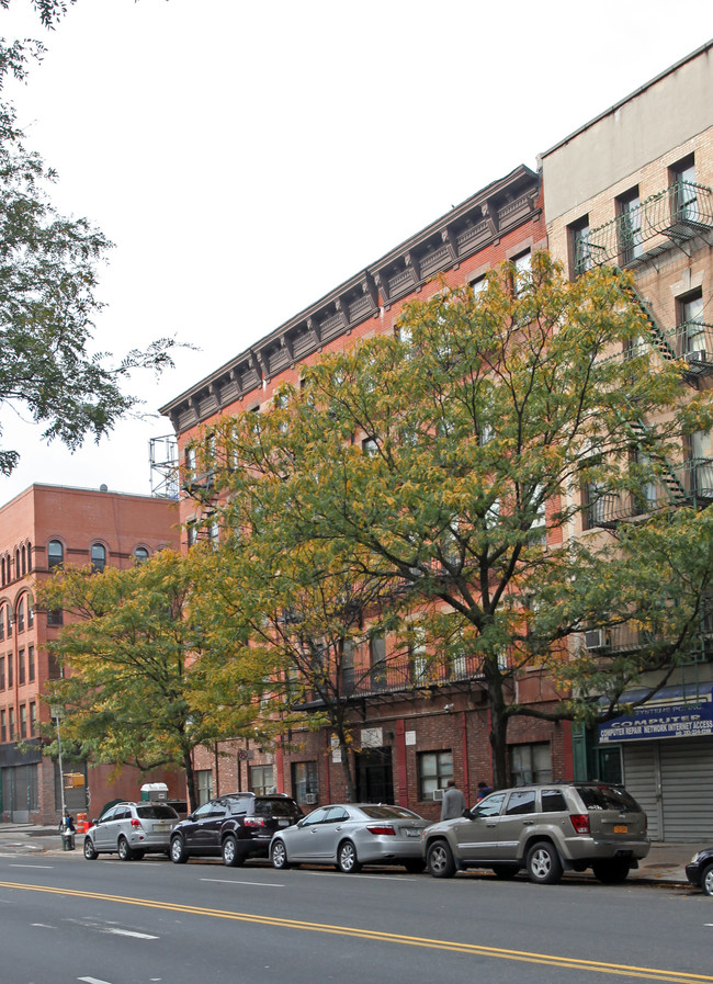 Hudson Piers Rehab Phase II in New York, NY - Building Photo - Building Photo