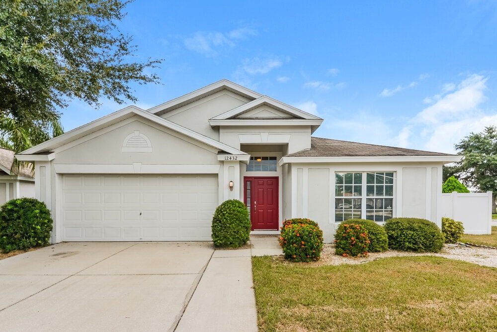 12432 Tree Pointe Ct in Riverview, FL - Foto de edificio