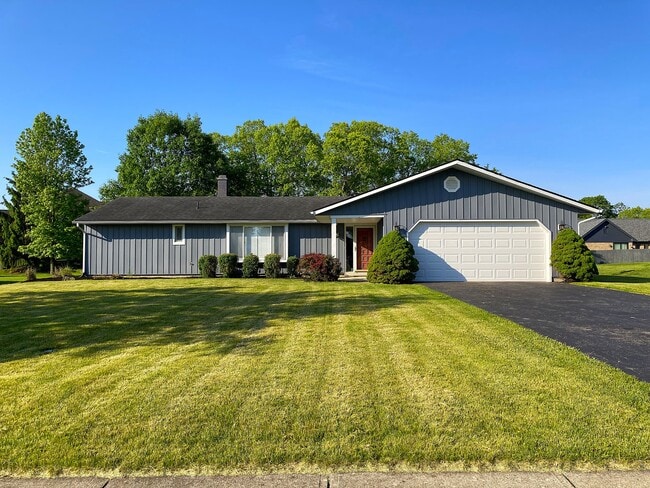 1604 Silverlake Dr in Dayton, OH - Building Photo - Building Photo