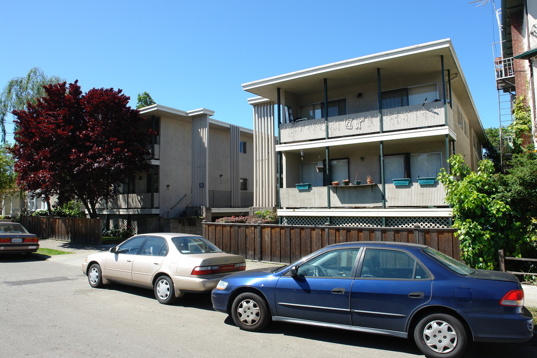 2910 Wheeler St in Berkeley, CA - Building Photo