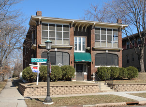 1097 Goodrich Ave in St. Paul, MN - Building Photo - Building Photo