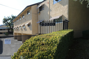 Montrose Villa Apartments