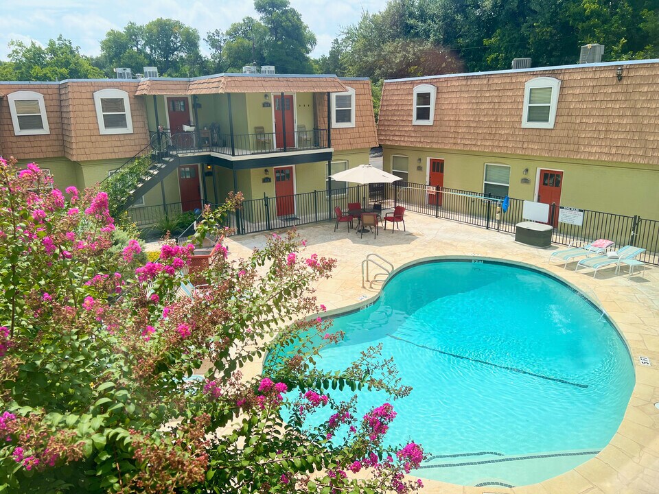 1500 East Side Dr in Austin, TX - Building Photo