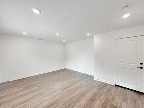 2122 Reed Dr in San Diego, CA - Building Photo - Building Photo