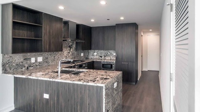 749 N Hudson Ave in Chicago, IL - Building Photo - Building Photo