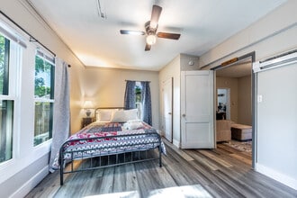 431 Moro St in Manhattan, KS - Building Photo - Building Photo