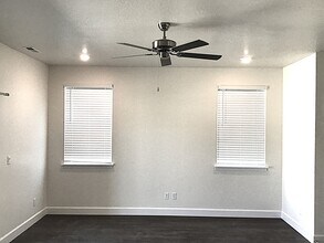 1246 E Ranch Rd in Eagle Mountain, UT - Building Photo - Building Photo