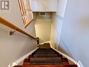 4861 Half Moon Grove in Mississauga, ON - Building Photo - Building Photo