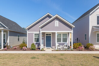 Seaglass Cottages in North Myrtle Beach, SC - Building Photo - Building Photo