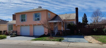 3000-3002 55th St in Sacramento, CA - Building Photo - Building Photo