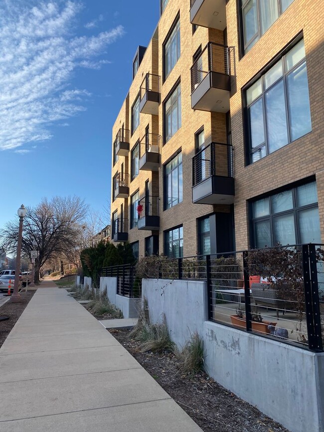 4101 Laclede Ave in St. Louis, MO - Building Photo - Building Photo