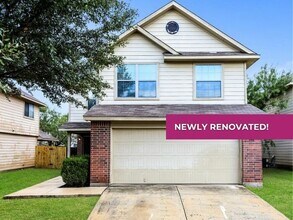 8930 Gerald Ohara in San Antonio, TX - Building Photo - Building Photo