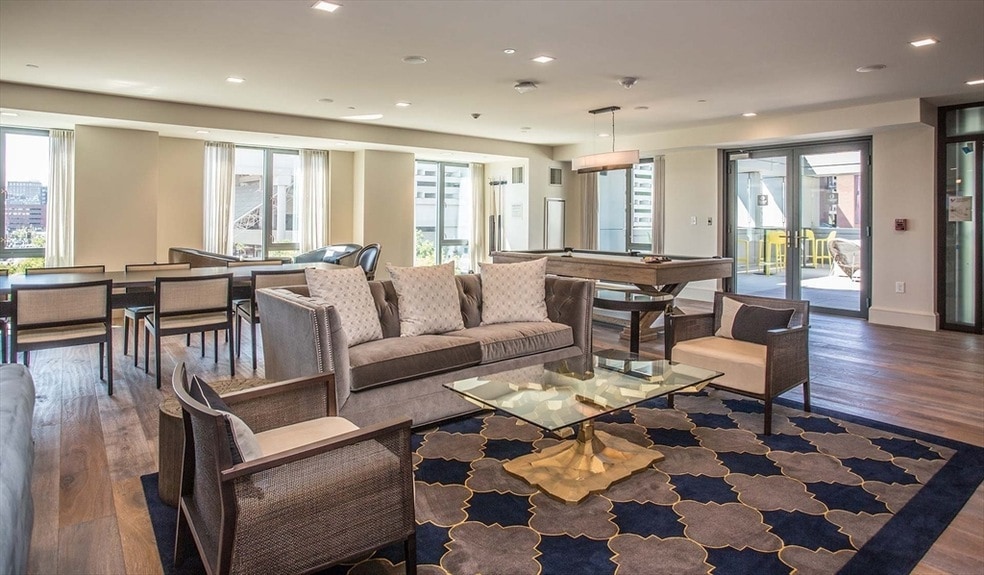 1 Canal St, Unit 1027 in Boston, MA - Building Photo