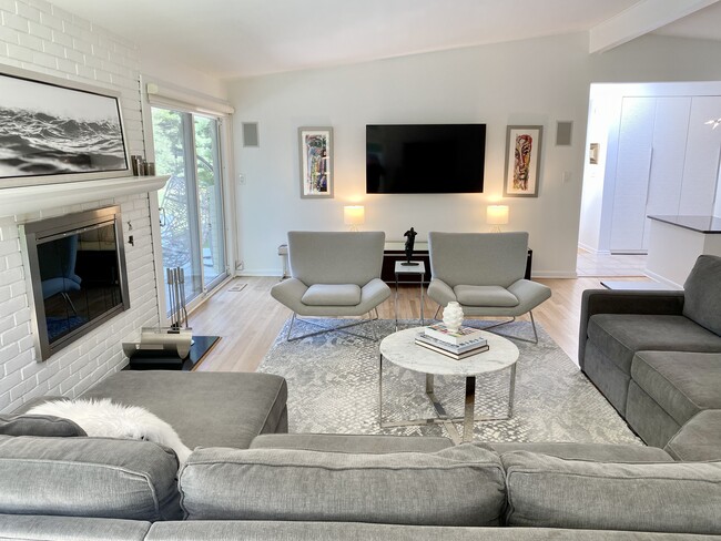 property at 921 Arden Ln