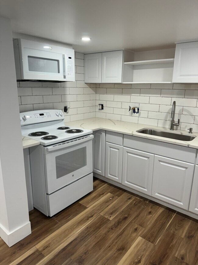 11 Goddard St in Worcester, MA - Foto de edificio - Building Photo