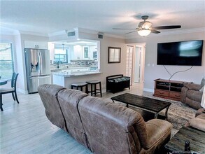 741 SW South River Dr in Stuart, FL - Building Photo - Building Photo