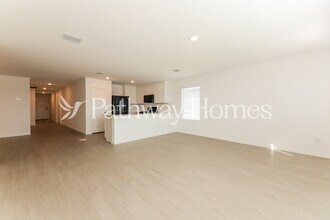 11304 Rodeo Dr in Providence Village, TX - Foto de edificio - Building Photo