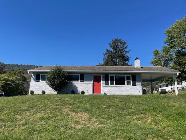 property at 627 Docs Ln