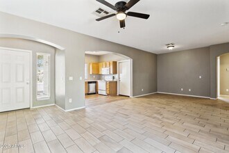 7930 W Chickasaw St in Phoenix, AZ - Building Photo - Building Photo
