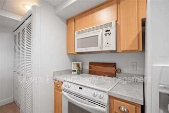 5700 Mariner St in Tampa, FL - Building Photo - Building Photo