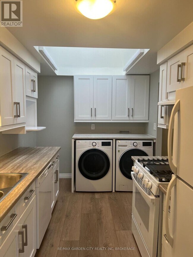 22-22 Bula Dr in St Catharines, ON - Building Photo - Building Photo