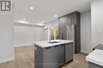 63 Acacia Ave in Ottawa, ON - Building Photo - Building Photo