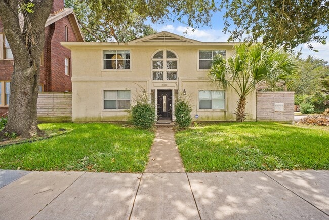 property at 1539 Hawthorne St