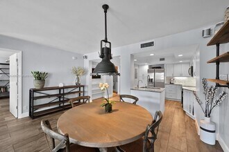 5000 N Ocean Blvd in Lauderdale-by-the-Sea, FL - Building Photo - Building Photo